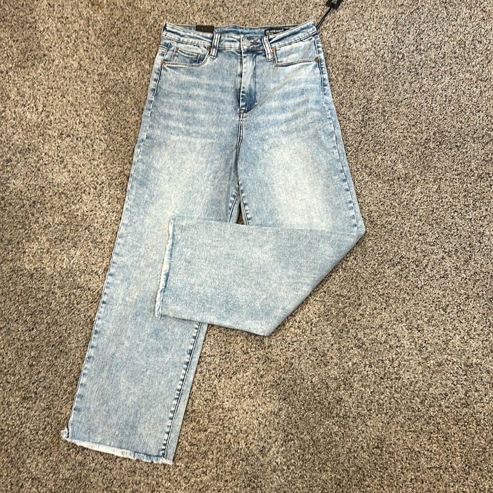 Blank NYC The Baxter Ribcage Straight Leg Faded Memories Cropped Jean 30 NEW